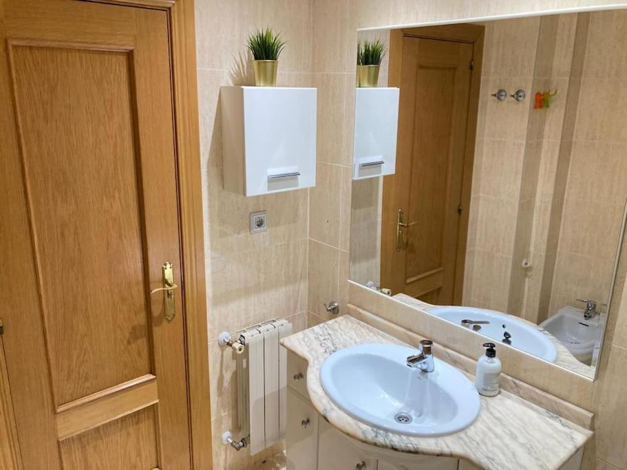 Apto 2 Habitaciones, Garaje Gratis Madrid Exteriér fotografie